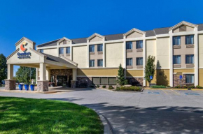 Гостиница Comfort Inn & Suites Near Worlds of Fun  Канзас-Сити